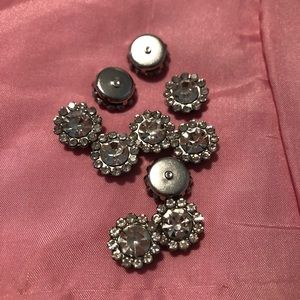 Flower rhinestone buttons